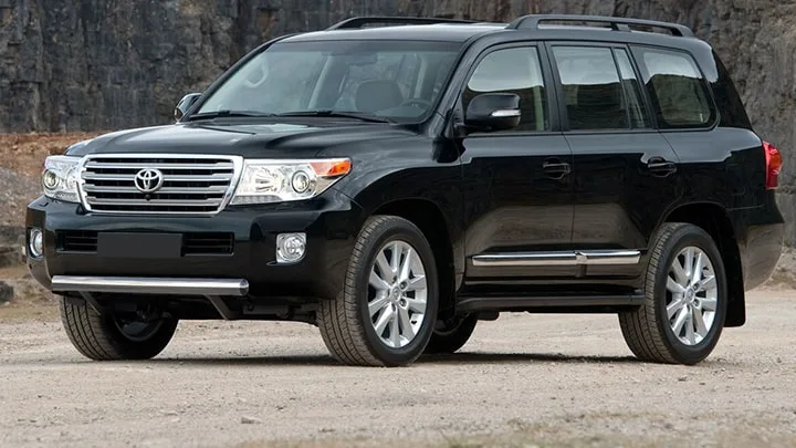 Book Toyota Land Cruiser 2025