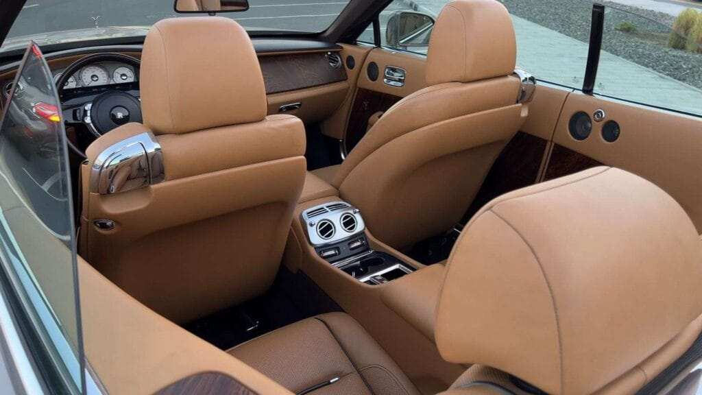 Book Rolls Royce Dawn with Driver Dubai-min