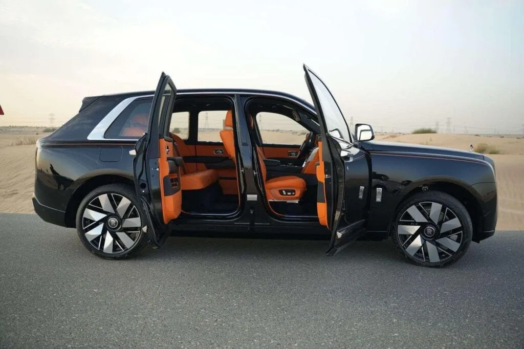 Rolls Royce Airport Transfer Dubai – First-Class Experience From the Moment You Land