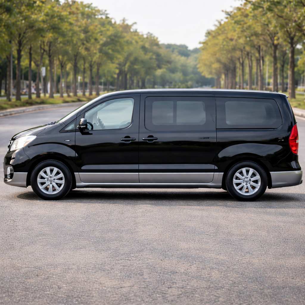 Hyundai H1 rear view family van tail design Riyadh